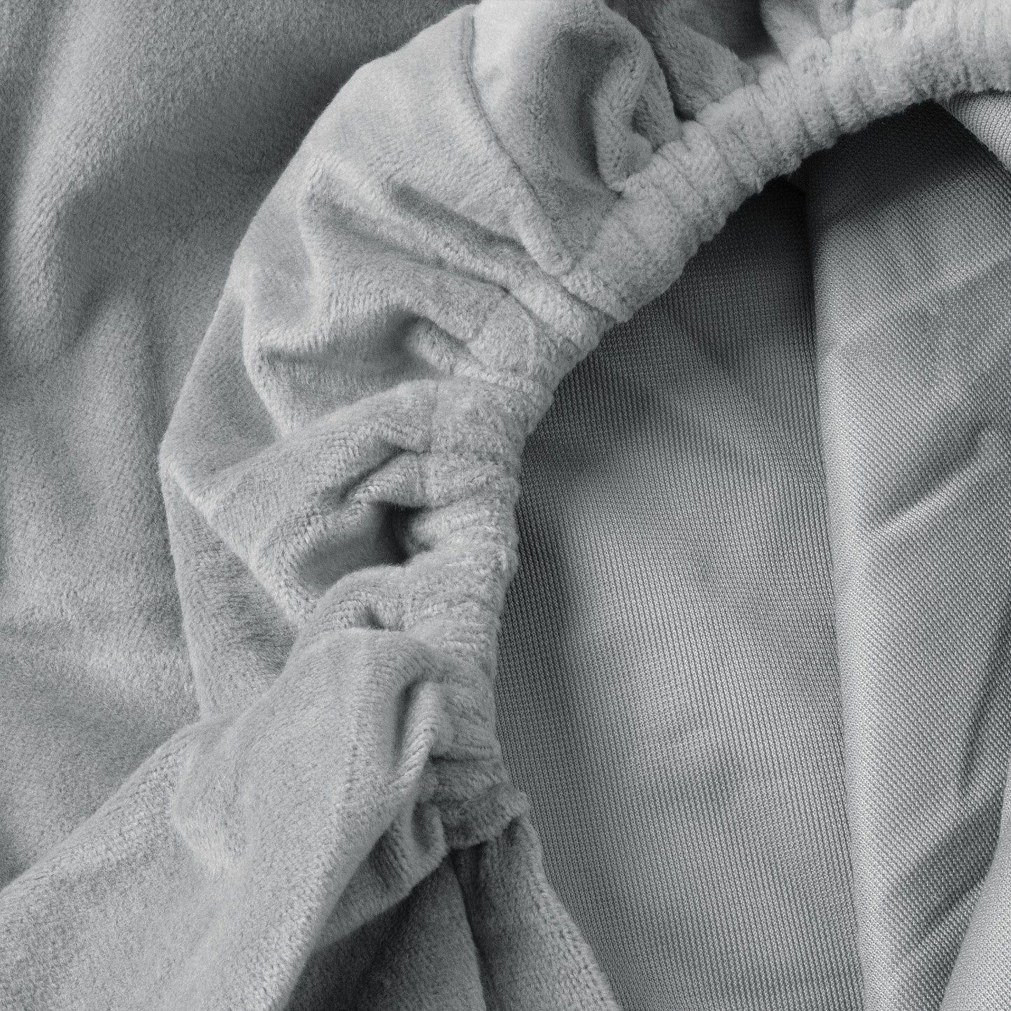 Drap-housse pour matelas velours gris pierre