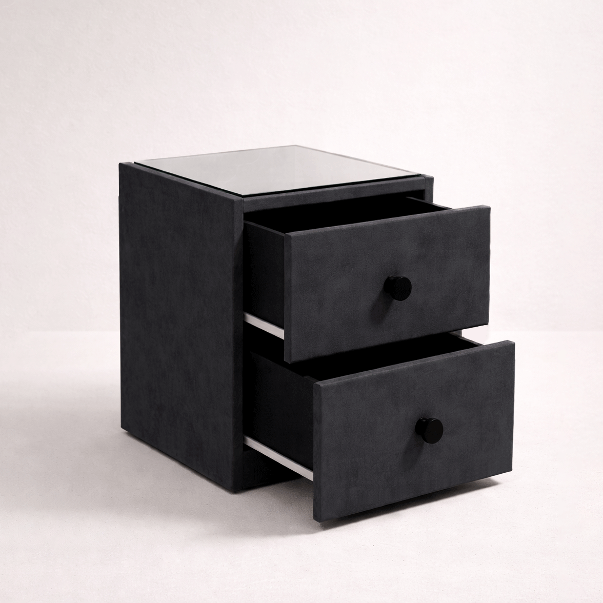 YNOT Nachtkastje Zwart