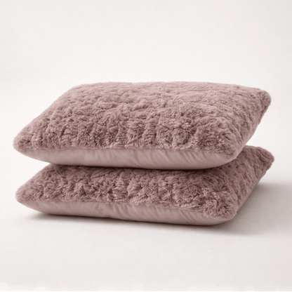 YNOT Cloud  Pom Pom Fur Taupe kussenslopen 60x70cm 2-Pack