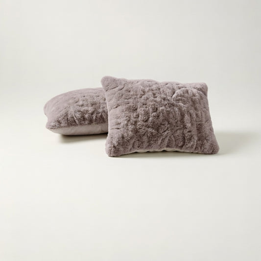 Y-NOT Cloud  Pom Pom Fur Taupe kussenslopen 60x70cm 2-Pack